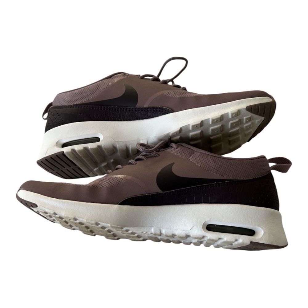 Nike Women’s Air Max Thea Taupe Grey size 10